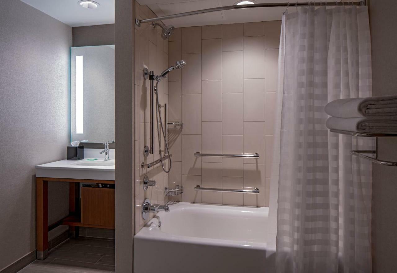 Hyatt Place Indianapolis Downtown Εξωτερικό φωτογραφία
